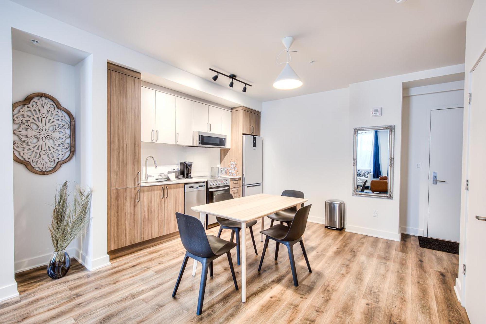2Br+Gym For Vip Corporate & Students Downtown Mtl Lejlighed Montréal Eksteriør billede